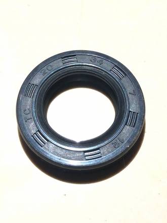 Сальник 20х34х7  KAYO двиг. ZS CB250D-G (воздушный) (P060938) CN